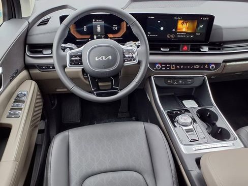 New 2026 Kia Carnival EX image 2