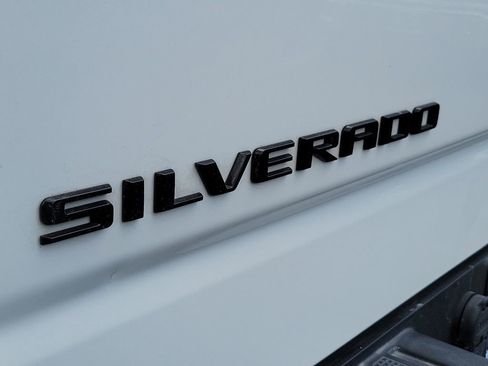 Used 2022 Chevrolet Silverado 1500 Custom w/ LPO, Dark Essentials Package RWD image 7