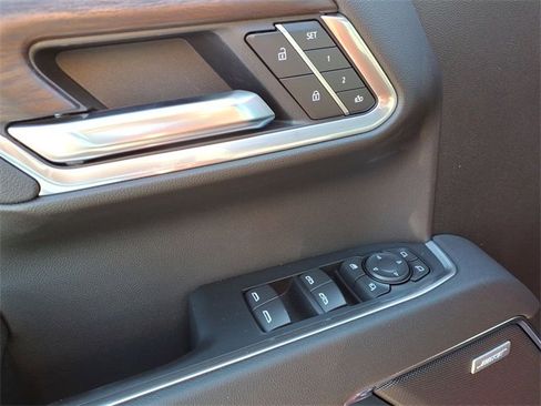 New 2026 GMC Sierra 1500 SLT w/ SLT Premium Plus Package image 23