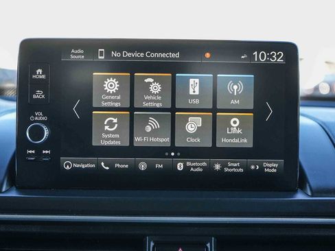 Certified 2025 Honda Pilot Touring image 14