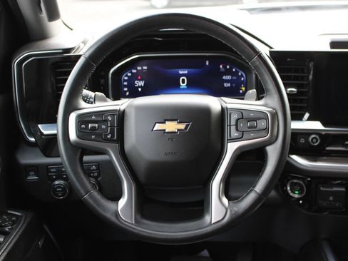 Used 2023 Chevrolet Silverado 1500 LTZ AWD/4WD image 25