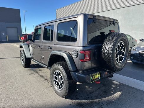 Used 2025 Jeep Wrangler Unlimited Rubicon image 33