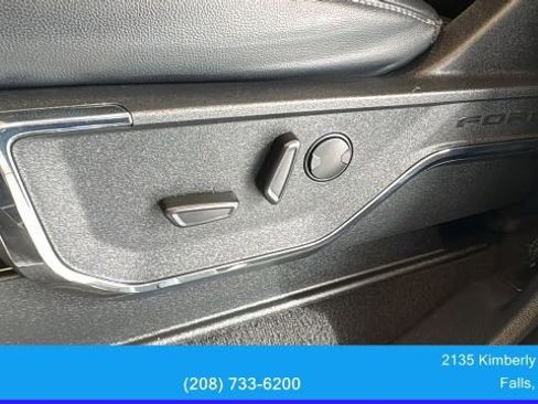 Used 2024 Ford F350 Lariat w/ Sport Appearance Package image 19