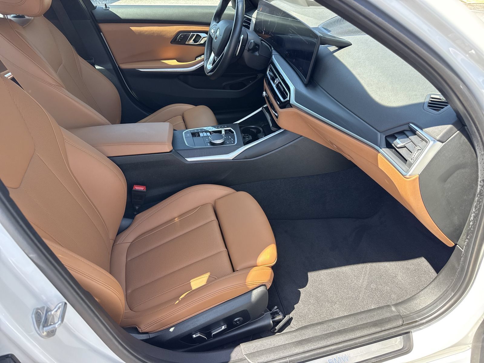 Used 2024 BMW 330i Sedan RWD image 36