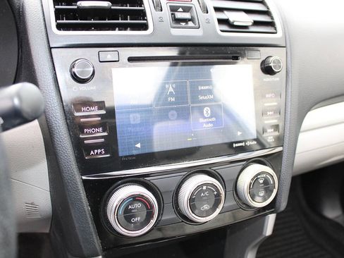 Used 2017 Subaru Forester 2.5i Premium w/ All-Weather Package image 15