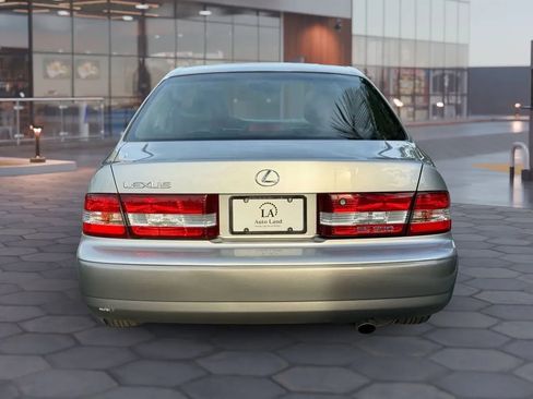 Used 2001 Lexus ES 330 image 5