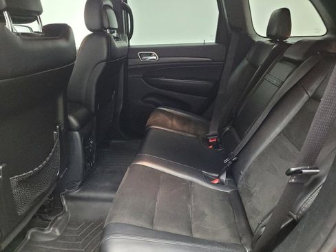 Used 2019 Jeep Grand Cherokee Altitude image 18