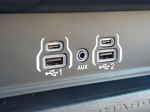 Used 2025 RAM 1500 Big Horn image 32