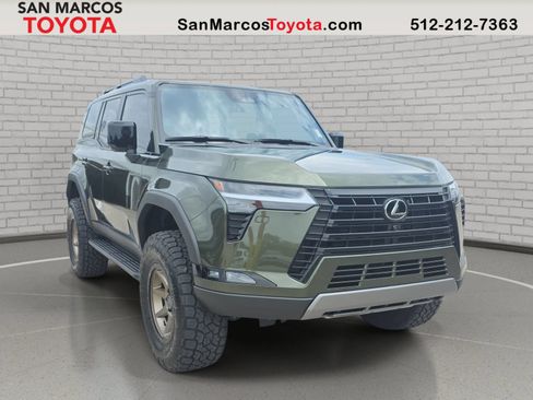 Used 2026 Lexus GX 550 AWD/4WD image 3