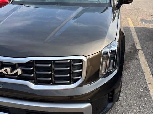 Used 2023 Kia Telluride SX FWD image 4
