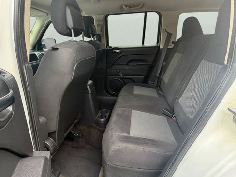 Used 2016 Jeep Patriot Sport AWD/4WD image 23