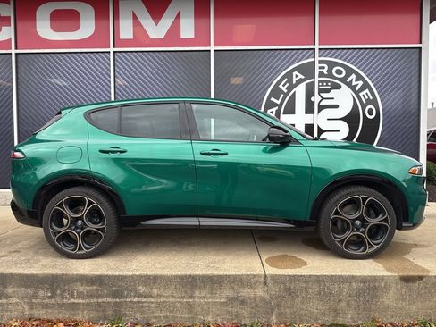 New 2025 Alfa Romeo Tonale image 2