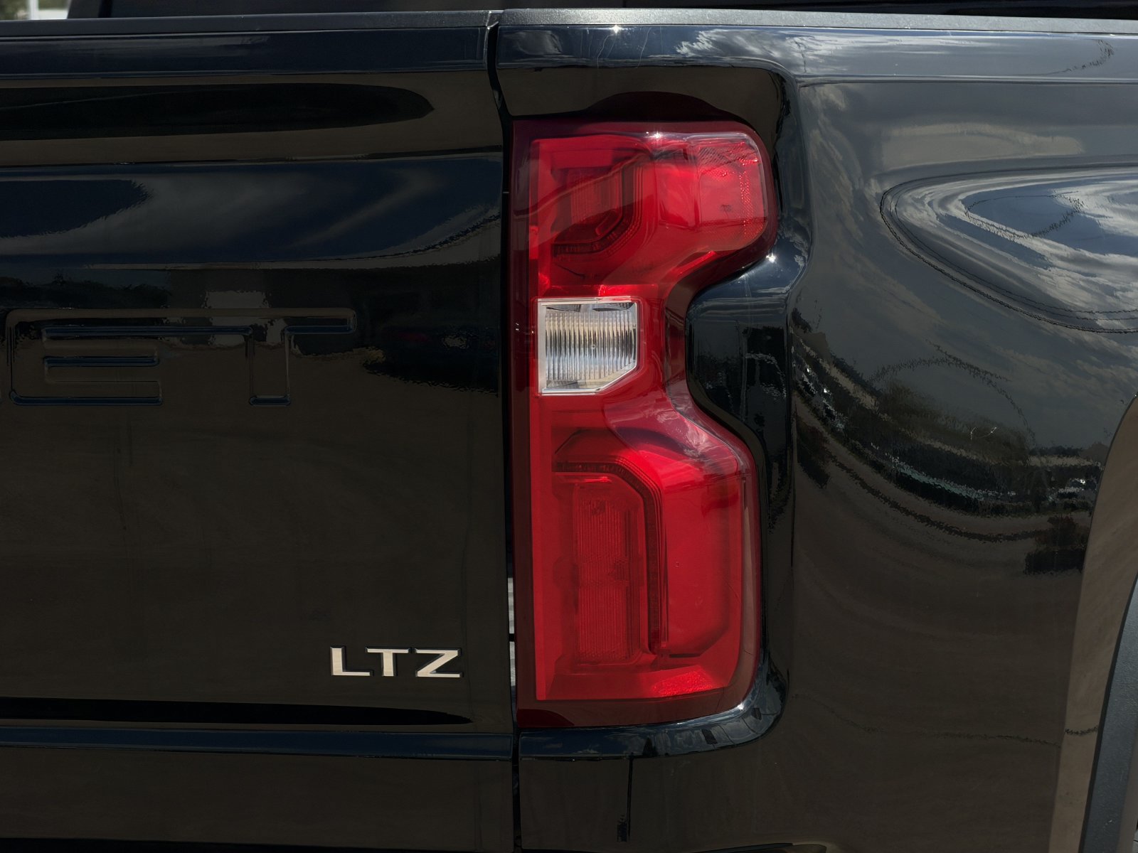 Used 2023 Chevrolet Silverado 2500 LTZ w/ LTZ Premium Texas Edition AWD/4WD image 14