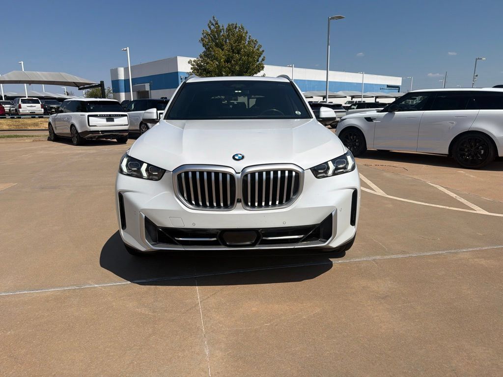 Used 2024 BMW X5 xDrive40i w/ Premium Package AWD/4WD image 5