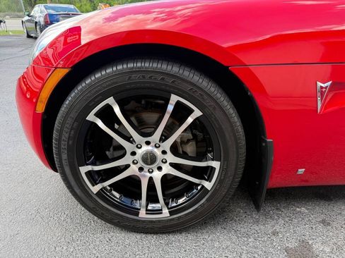 Used 2006 Pontiac Solstice Convertible w/ Premium Package RWD image 20