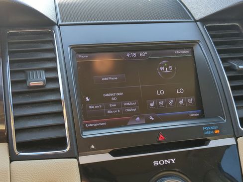 Used 2013 Ford Taurus Limited image 14