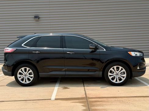 Used 2021 Ford Edge Titanium w/ Cargo Accessory Package FWD image 2