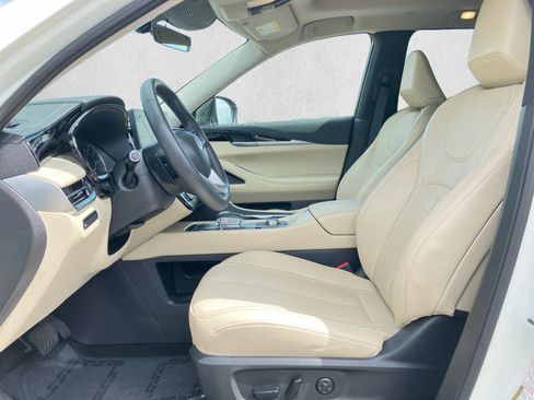 Used 2025 INFINITI QX60 Pure FWD image 11