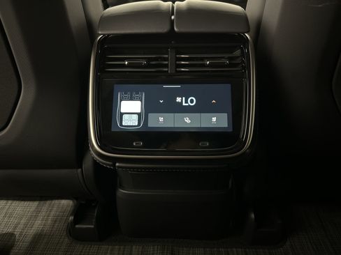 Used 2022 Rivian R1S Launch Edition Quad AWD/4WD image 30