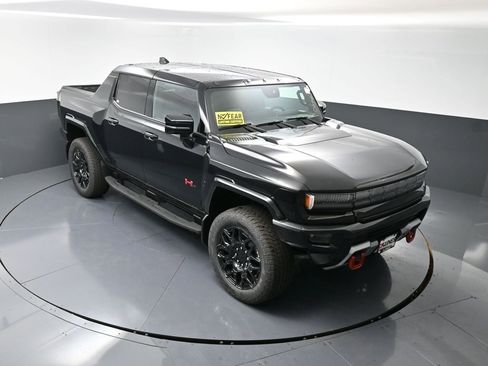 New 2025 GMC Hummer EV 2X w/ LPO, Sport Package image 39