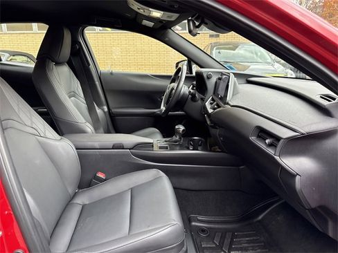 Used 2023 Lexus UX 250h AWD image 25
