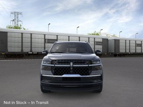 New 2026 Lincoln Navigator Reserve image 36