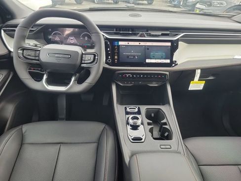 New 2026 Jeep Cherokee Limited image 9