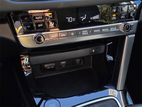 Certified 2024 Kia Seltos EX image 21