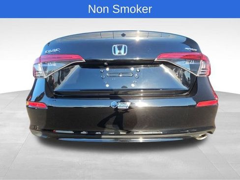 Used 2022 Honda Civic Sport image 4