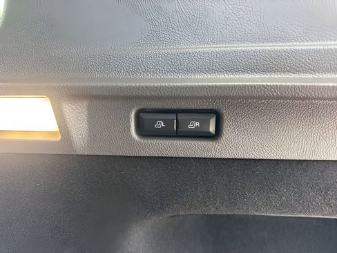 Used 2022 Lincoln Corsair AWD w/ Premium Package image 27