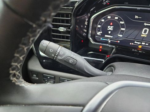 Used 2025 GMC Sierra 2500 SLE w/ SLE Convenience Package image 41