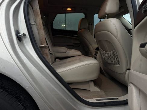 Used 2014 Cadillac SRX Luxury FWD image 21