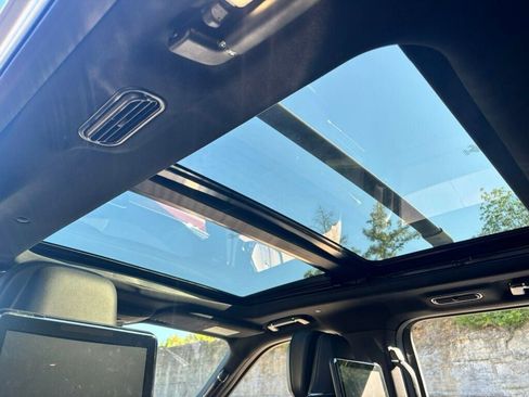 Used 2019 Lincoln Navigator Reserve AWD/4WD image 31