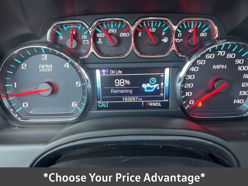 Used 2018 Chevrolet Suburban LT image 62