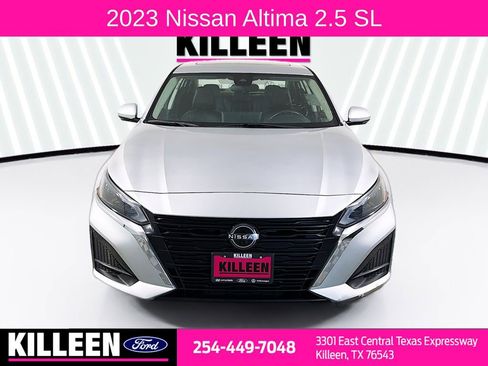 Used 2023 Nissan Altima 2.5 SL FWD image 2