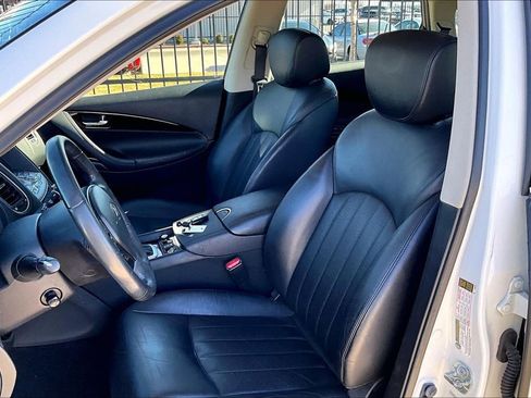 Used 2016 INFINITI QX50 Base w/ Deluxe Touring Package image 33
