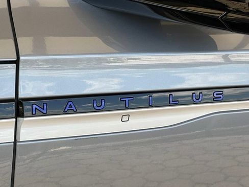 Used 2024 Lincoln Nautilus Reserve w/ Equipment Group 202A AWD/4WD image 20