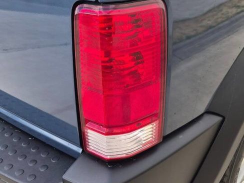 Used 2008 Dodge Nitro SXT RWD image 14