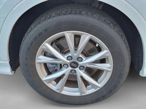 Certified 2024 Audi Q3 2.0T Premium Plus w/ Premium Plus Package AWD/4WD image 10