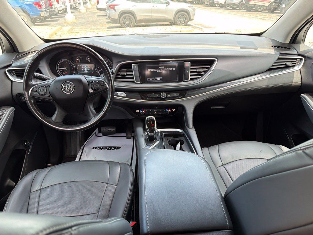 Used 2019 Buick Enclave Essence FWD image 9
