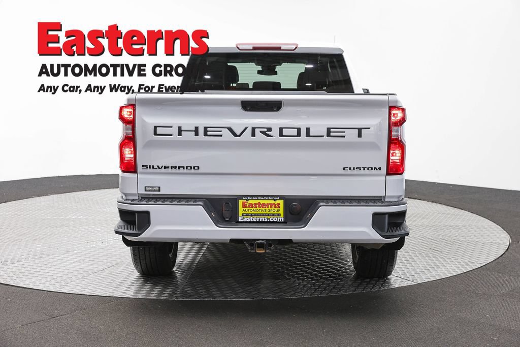 Used 2024 Chevrolet Silverado 1500 Custom w/ LPO, Dark Essentials Package AWD/4WD image 7