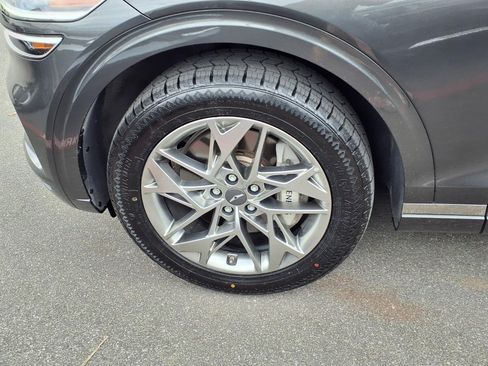 Used 2025 Genesis GV70 2.5T AWD/4WD image 29
