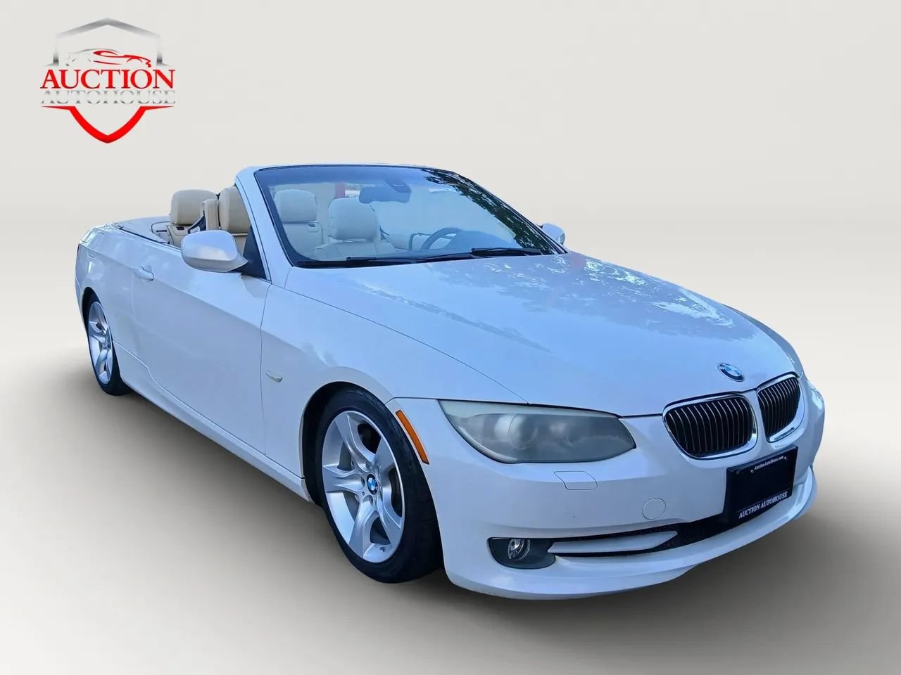 Used 2011 BMW 335i Convertible RWD image 3