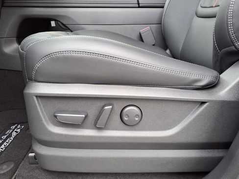 New 2025 Nissan Armada PRO-4X image 15