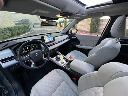 Used 2023 Mitsubishi Outlander SEL image 17