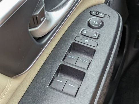 Used 2022 Honda CR-V Touring image 29