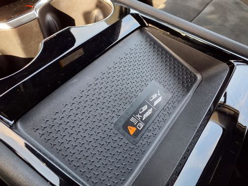 Used 2024 Chevrolet Blazer EV RS image 10