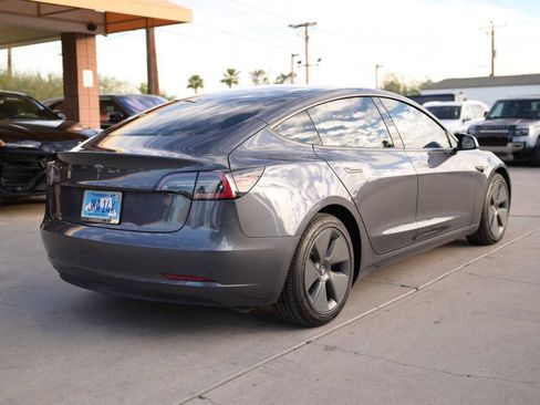 Used 2021 Tesla Model 3 Standard Range Plus image 4