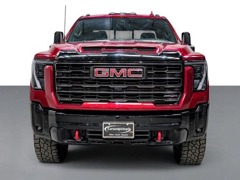 Used 2025 GMC Sierra 2500 AT4X AWD/4WD image 3