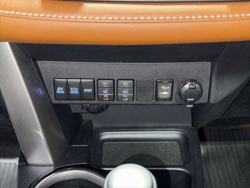 Certified 2017 Toyota RAV4 Limited w/ All Weather Liner Package image 33